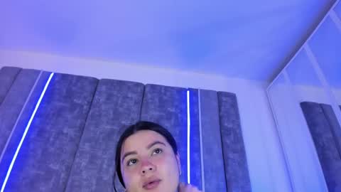 Amber Ferreira online show from February 27, 2025, 11:52 am