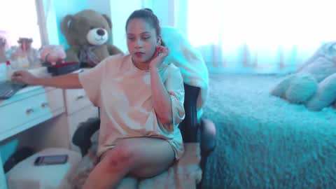 Amber  online show from February 18, 2025, 4:37 pm