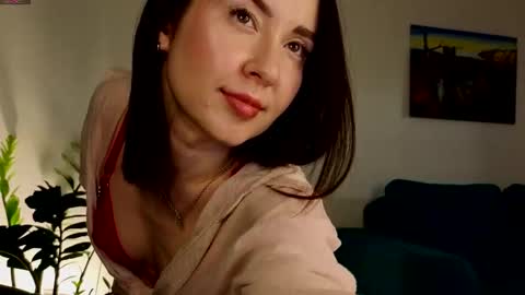 Snapshot of ambientmoon chatting on February 17, 2026, 4:57 pm Moon inst 4mbientmoon online show from February 17, 2026, 4:57 pm