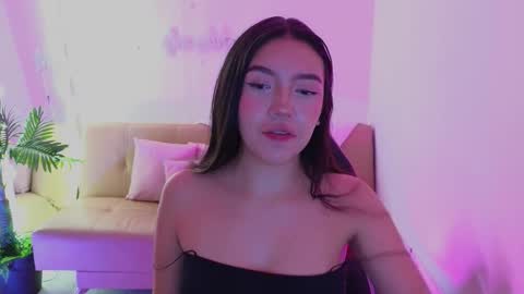 AMELIA online show from December 5, 2025, 11:30 am