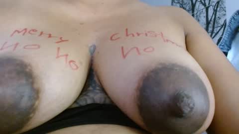 amelia  online show from December 23, 2024, 2:39 pm