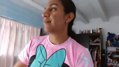 amelia  online show from February 26, 2025, 2:25 pm