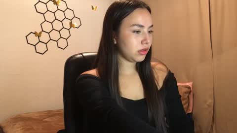Snapshot of amelia___hall chatting on November 4, 2025, 12:48 pm Amelia online show from November 4, 2025, 12:48 pm