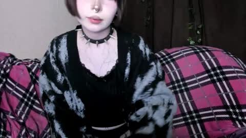 Amelia online show from May 6, 2026, 6:46 pm