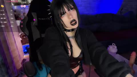 Amelia Aley  online show from March 24, 2026, 10:20 am