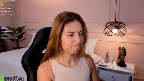 AMELIA online show from December 15, 2025, 11:25 am