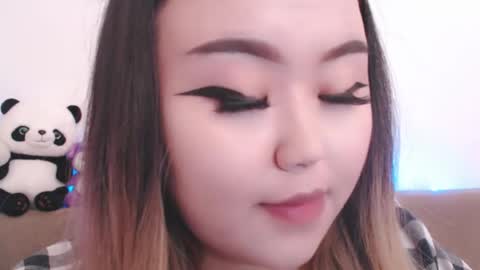 Amelia online show from April 22, 2026, 3:24 pm