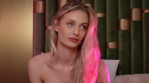 Amelia online show from January 16, 2025, 9:16 am