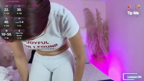 amelialoveace online show from December 4, 2025, 1:20 pm