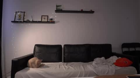 Amelia   online show from March 22, 2026, 3:48 pm