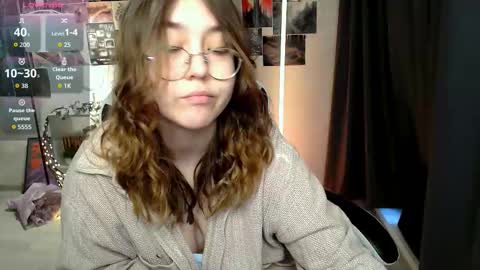 Amelia online show from December 4, 2025, 7:28 am