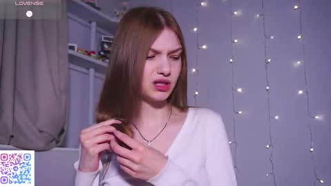 Amelia online show from April 21, 2026, 8:53 am