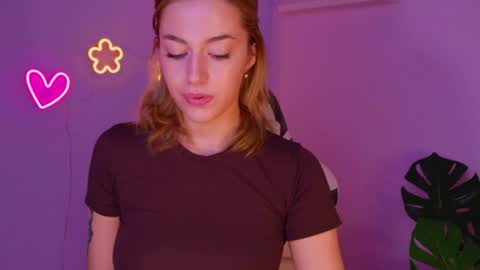 ameliarosaline online show from June 21, 2026, 3:09 am