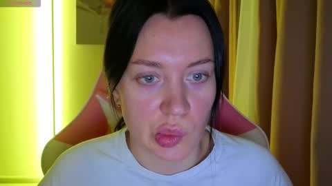 Amelia Sonk online show from November 13, 2025, 12:53 am