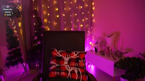  Amelia  online show from December 23, 2025, 4:10 am