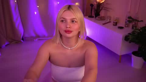  Amelia  online show from February 3, 2026, 6:40 am