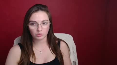 Amelie online show from December 20, 2024, 12:27 pm