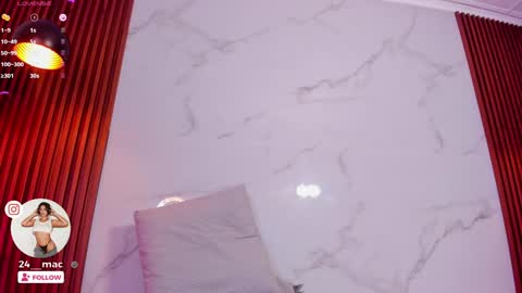 Alejandra  online show from December 11, 2024, 7:09 am