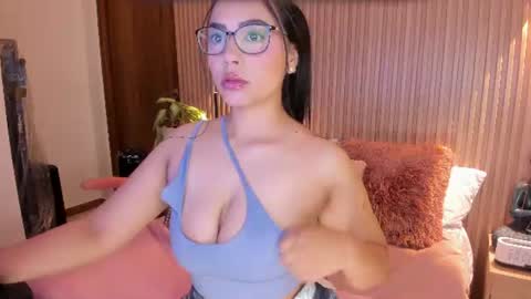 Amelie online show from August 5, 2026, 12:19 pm