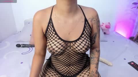 Amelie  online show from January 16, 2025, 12:34 am