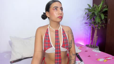 Amelie  online show from January 31, 2025, 3:41 am