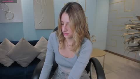 Amelie Graham online show from December 26, 2024, 11:21 am