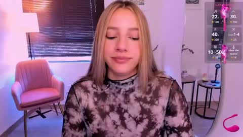 Amelie Graham online show from September 29, 2025, 8:24 pm