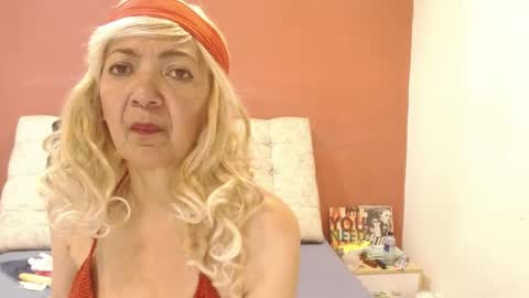 Amelie Lux online show from April 18, 2026, 7:51 pm