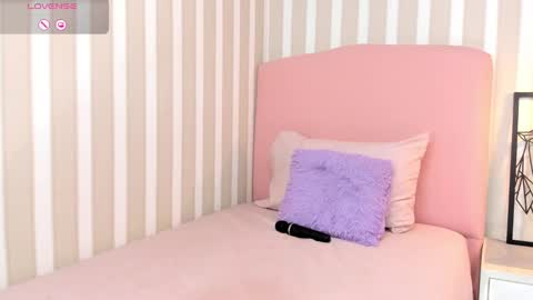 Victoria online show from February 20, 2025, 10:26 pm