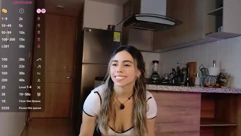 Victoria online show from November 21, 2025, 7:56 pm