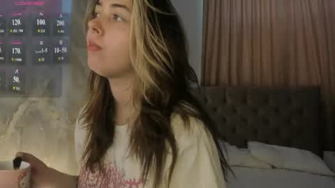 Snapshot of ameliia_castro chatting on July 25, 2026, 3:26 am Ameliia castro online show from July 25, 2026, 3:26 am