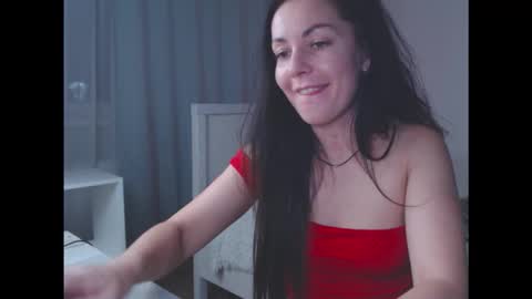 amelinamersi online show from September 15, 2025, 5:13 pm