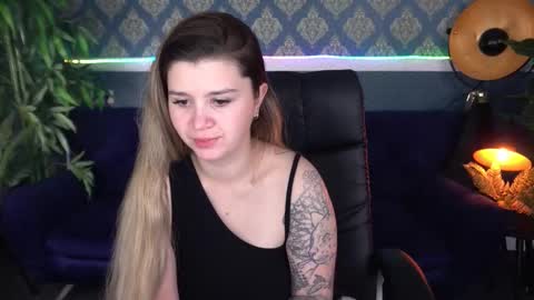 amellymillyy online show from November 30, 2025, 8:13 pm