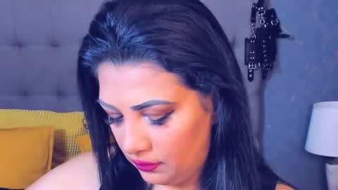 amelycube343767 online show from April 18, 2026, 3:43 am