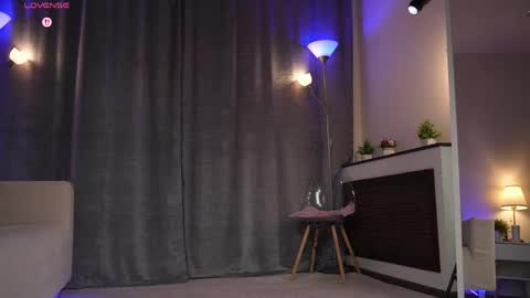 Amy  online show from April 1, 2026, 1:50 am