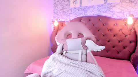      online show from January 12, 2025, 1:00 am