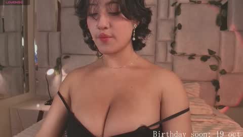      online show from October 14, 2025, 11:05 pm