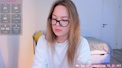 Snapshot of ami_amour_ chatting on July 17, 2026, 11:06 am Hi-hi I am Kate welcome to my sexy room online show from July 17, 2026, 11:06 am