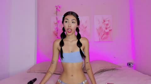 AmiiClark  online show from April 4, 2026, 7:11 pm