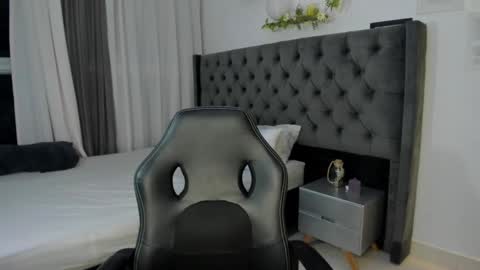 Amira sweet online show from September 10, 2025, 6:24 am