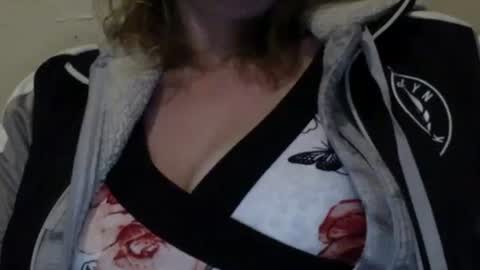 Snapshot of amileamariestar chatting on December 24, 2024, 4:22 am amileamariestar online show from December 24, 2024, 4:22 am