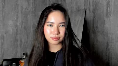 Amina online show from March 8, 2025, 7:42 pm