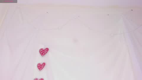 amira_princesswc online show from April 21, 2026, 1:42 am