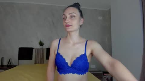Snapshot of amiraanne chatting on May 30, 2026, 6:38 pm AmiraAnne online show from May 30, 2026, 6:38 pm