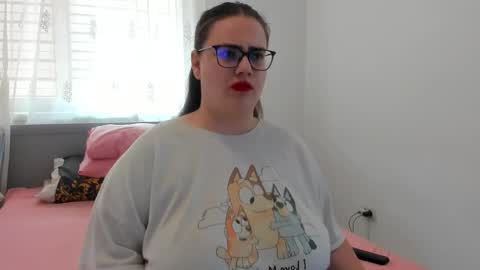 Amira Vyxen online show from April 18, 2026, 7:12 am