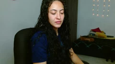 amitlu_ online show from September 11, 2025, 9:15 pm