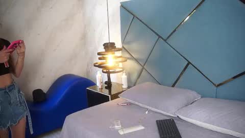 ammy durand online show from February 26, 2026, 7:46 pm