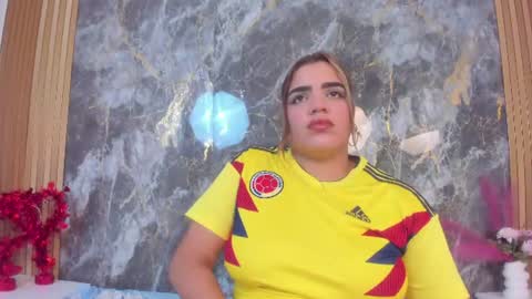 Ammy Honey online show from June 17, 2026, 10:32 pm