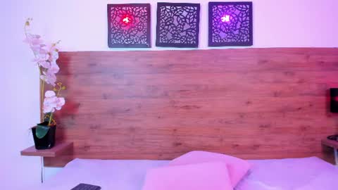 Ammy Honey online show from August 1, 2026, 8:41 pm