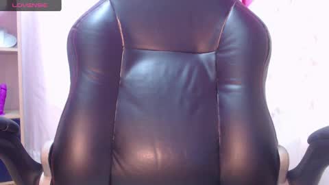 Snapshot of ammy_ronan chatting on January 22, 2025, 5:17 pm IM AMMY online show from January 22, 2025, 5:17 pm